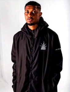 CortaVento-Pineapple-WindBreaker-02.jpg