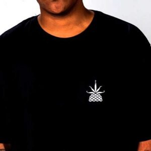 camisa-black-pin-pineapple-2.jpg